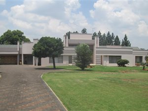 5 Bed House in Vanderbijlpark Central