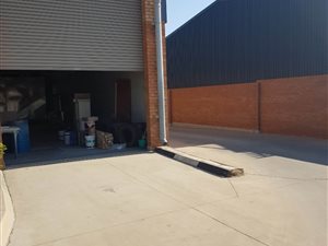 1300 m² Industrial space in Faerie Glen
