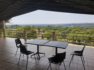 8.6 ha Farm in Kameeldrift East