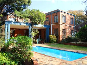 4 Bed House in Westdene