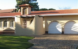 3 Bedroom House in Highway Gardens