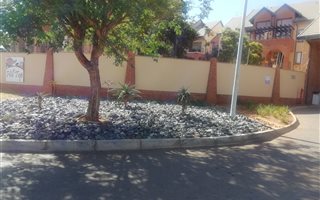 3 Bedroom Apartment in Halfway Gardens