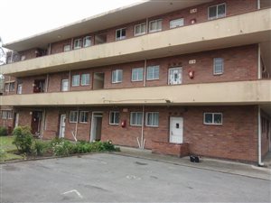 1 Bed Apartment in Pinetown Central