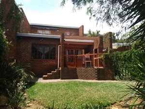 3 Bed Townhouse in Constantia Kloof
