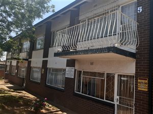 2 Bed Flat in Rosettenville