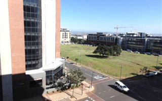1 Bedroom Apartment in New Town Centre (Gateway)