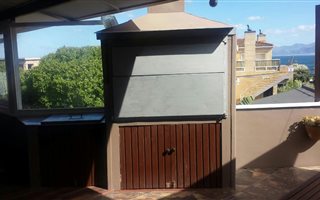 3 Bedroom House in De Kelders