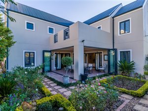3 Bed House in Kylemore