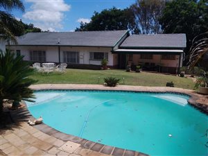 4 Bed House in Meyerspark