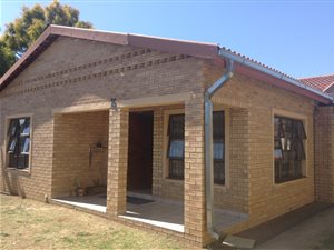 3 Bed House in Acaciaville