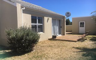 2 Bedroom House in Sunningdale