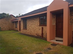 3 Bed Apartment in Veld En Vlei