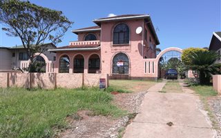 4 Bedroom House in Isipingo Rail