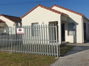 3 Bed House in Broadlands