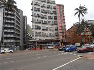 120 m² Commercial space in Esplanade
