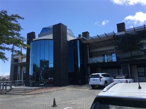 180 m² Office Space in Beacon Bay