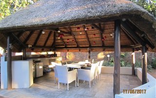 4 Bedroom House in Die Wilgers