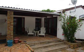 3 Bedroom House in Kenridge