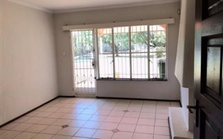 3 Bedroom House in Brackenhurst