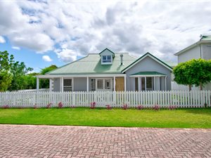 3 Bed Cluster in Plettenberg Bay