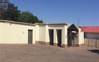 150 m² Office Space in Rustenburg Central