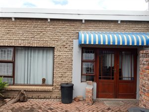 1 Bed Flat in Newton Park