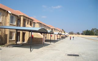 3 Bedroom Apartment in Rynfield