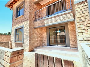 2 Bed Apartment in Rynfield AH