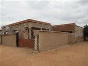 3 Bed House in Soshanguve