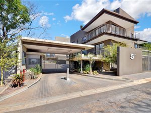 2 Bedroom Simplex in Forest Town