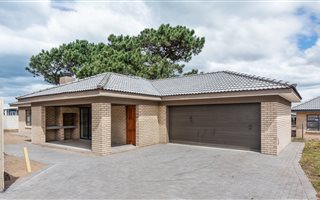 3 Bedroom House in Reebok