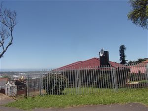 3 Bed House in Montclair