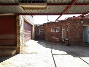250 m² Industrial space in Newlands