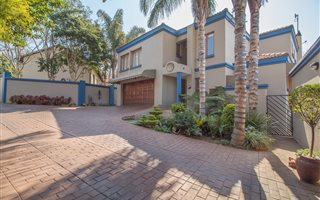 4 Bedroom House in Constantia Park
