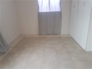 Bachelor apartment in Retreat