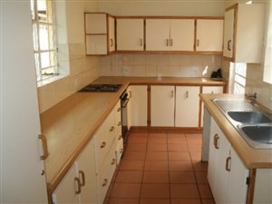 3 Bed House in Lynnwood Glen