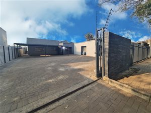 Commercial space in New Redruth