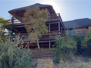4 Bed House in Mabalingwe Nature Reserve