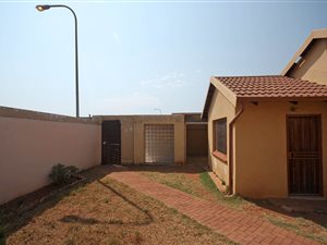 3 Bed House in Dobsonville