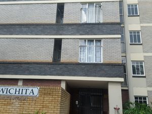 3 Bedroom Apartment in Sunnyside
