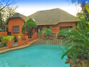 2 Bed Garden Cottage in Linden