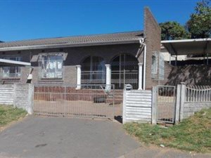 2 Bedroom House in Austerville