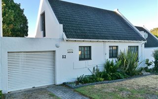 3 Bedroom Townhouse in Lorraine