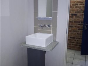 1 Bed Apartment in Johannesburg Central