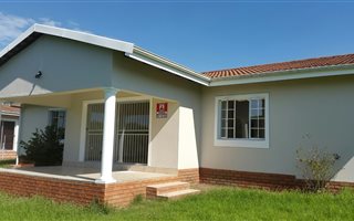 3 Bedroom House in Lincoln Meade