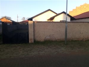 2 Bed House in Doornkop