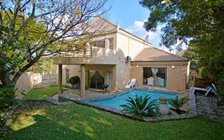 4 Bedroom House in Kyalami Estate