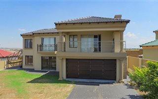 5 Bedroom House in Thatchfield