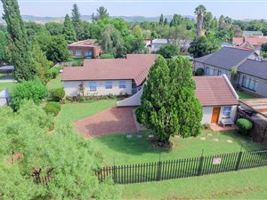 3 Bed House in Brackendowns