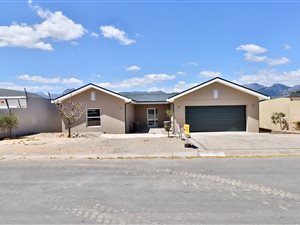 3 Bed House in Paarl